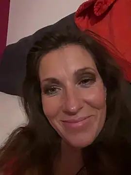 Lwhite1 online show from 25, 7, 2026