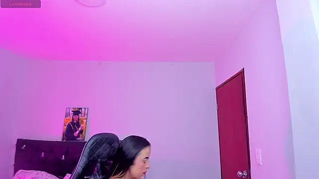 Snapshot of evelyn_23 chatting on 16, 2, 2025 evelyn 23 online show from 16, 2, 2025