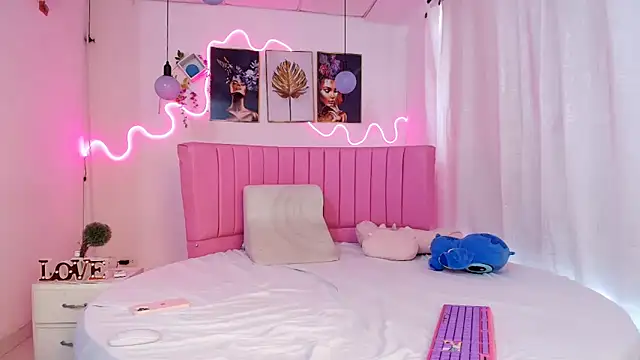 Snapshot of Azul_horney chatting on 12, 2, 2025 Azul horney online show from 12, 2, 2025