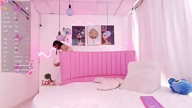 Snapshot of Azul_horney chatting on 1, 3, 2025 Azul horney online show from 1, 3, 2025