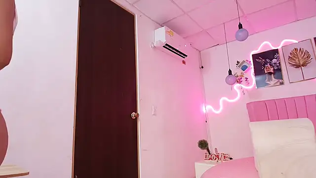 Snapshot of Azul_horney chatting on 12, 3, 2025 Azul horney online show from 12, 3, 2025