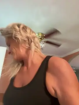 vixendoll87 online show from 1, 10, 2025