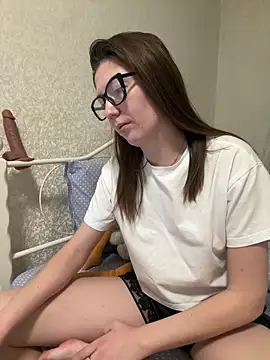 BeatriceTender online show from 12, 3, 2025