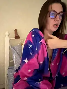 BeatriceTender online show from 26, 11, 2025