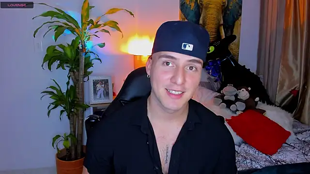 liam oficial02 online show from 6, 2, 2025