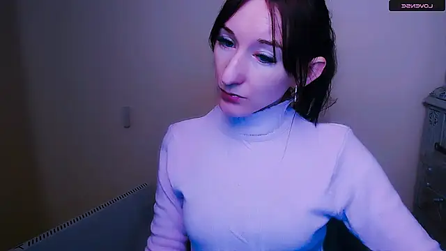 Snapshot of AmandaSell chatting on 4, 2, 2025 AmandaSell online show from 4, 2, 2025