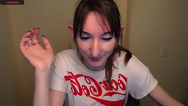 Snapshot of AmandaSell chatting on 5, 3, 2025 AmandaSell online show from 5, 3, 2025