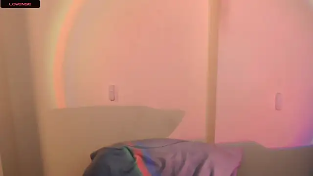 Snapshot of AmandaSell chatting on 10, 11, 2025 AmandaSell online show from 10, 11, 2025