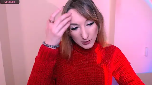 Snapshot of AmandaSell chatting on 2, 12, 2025 AmandaSell online show from 2, 12, 2025