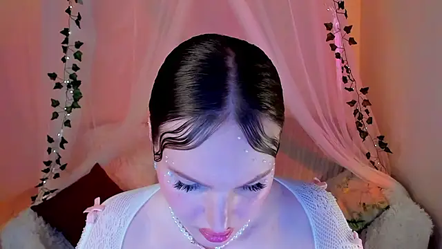 MishkaMe online show from 6, 3, 2025