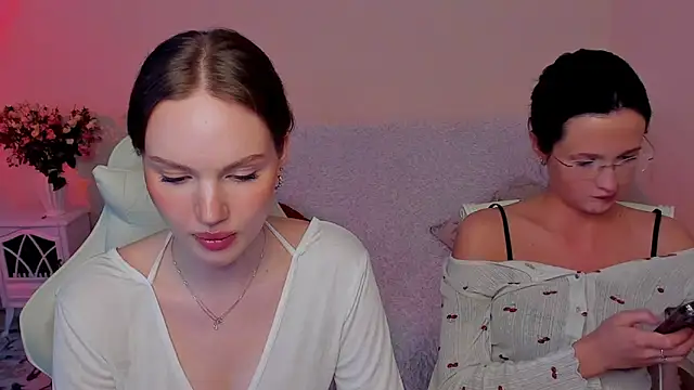Snapshot of MishkaMe chatting on 24, 4, 2026 MishkaMe online show from 24, 4, 2026