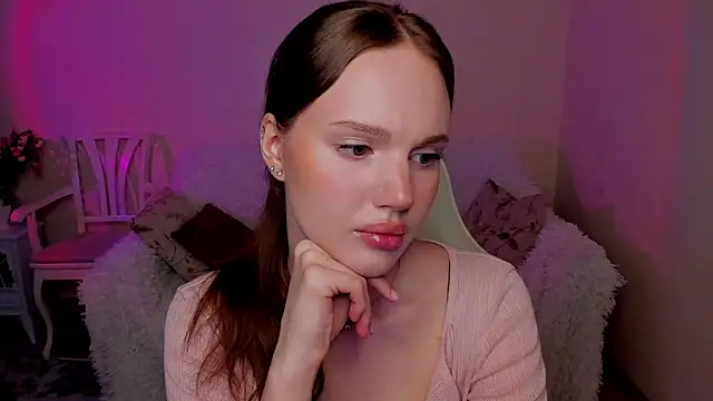 Snapshot of MishkaMe chatting on 13, 5, 2026 MishkaMe online show from 13, 5, 2026