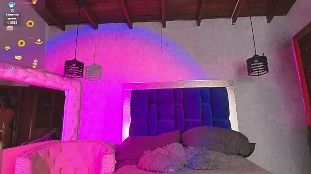 Taiissa  online show from 30, 7, 2026