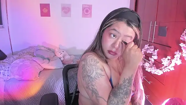 StephaniFox online show from 23, 9, 2025