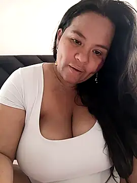 Julieta-tits online show from 16, 6, 2026