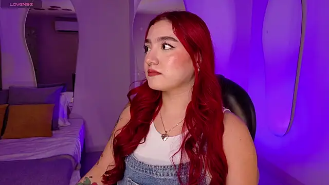 ViolettCastel online show from 28, 11, 2025