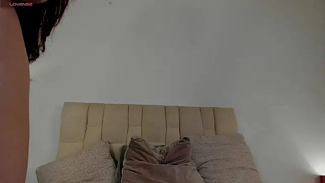 Roxxy mora online show from 14, 2, 2025