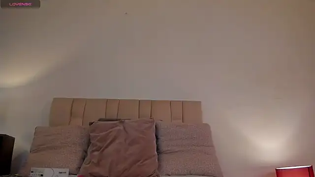 Roxxy mora online show from 8, 3, 2025