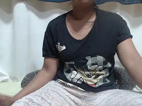 Linda sexy online show from 18, 7, 2026