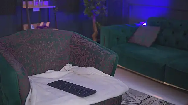 Snapshot of RaquelleVon chatting on 1, 3, 2025 RaquelleVon online show from 1, 3, 2025