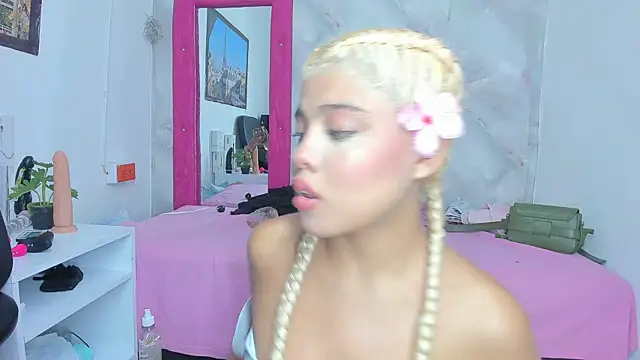 sofiacastillo01 online show from 21, 6, 2026
