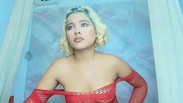 sofiacastillo01 online show from 27, 7, 2026