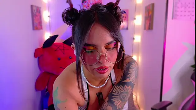 Snapshot of Dann_dan chatting on 22, 2, 2025 Dann dan online show from 22, 2, 2025