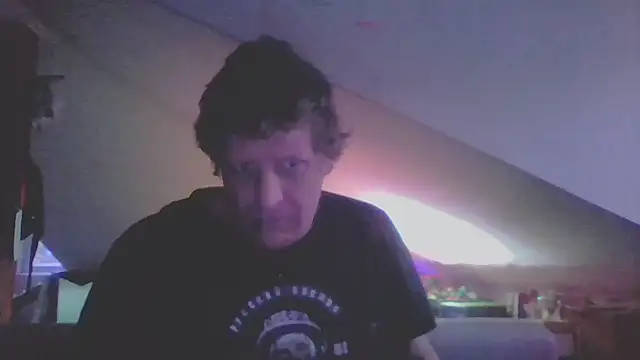 Snapshot of Bigthroaterboy chatting on 13, 5, 2026 Bigthroaterboy online show from 13, 5, 2026