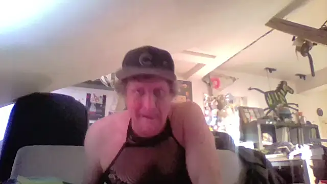Snapshot of Bigthroaterboy chatting on 15, 5, 2026 Bigthroaterboy online show from 15, 5, 2026