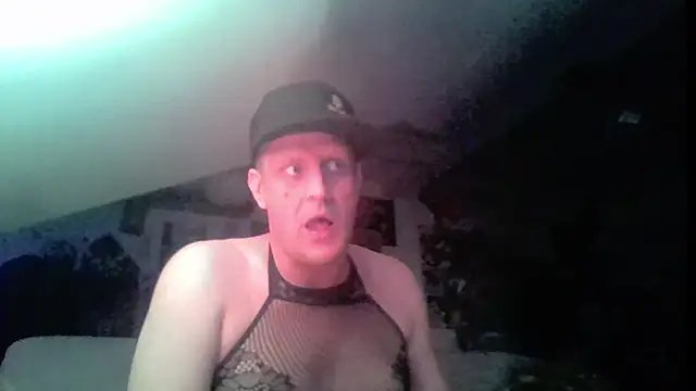 Snapshot of Bigthroaterboy chatting on 11, 6, 2026 Bigthroaterboy online show from 11, 6, 2026