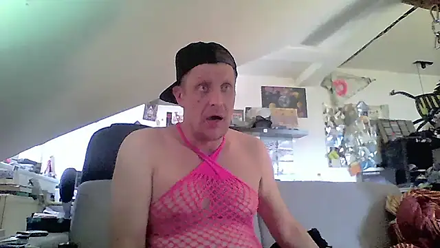 Snapshot of Bigthroaterboy chatting on 22, 6, 2026 Bigthroaterboy online show from 22, 6, 2026