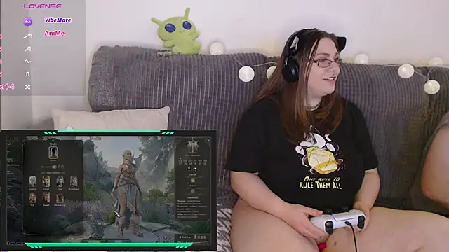 Colins Pink Room online show from 19, 12, 2024