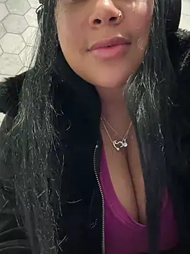 HaileyDiana online show from 5, 3, 2025