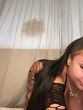 HaileyDiana online show from 6, 3, 2025