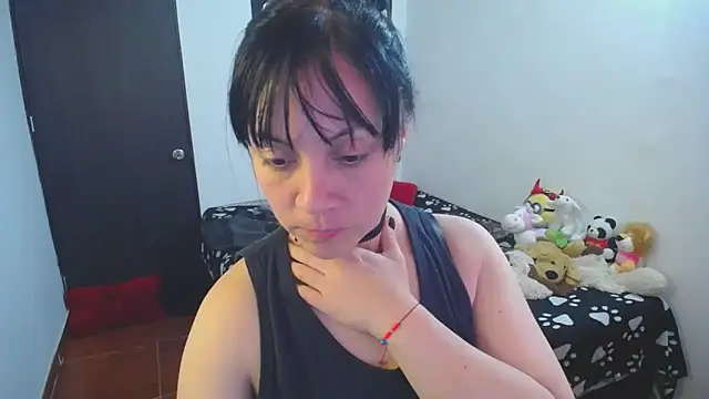 Snapshot of lili_peach chatting on 10, 3, 2026 lili peach online show from 10, 3, 2026