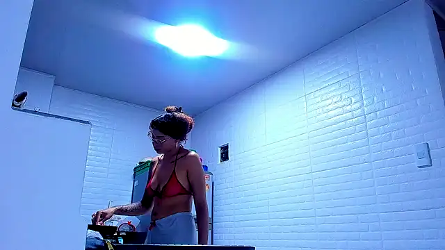 kerlysmith 24 online show from 8, 2, 2025