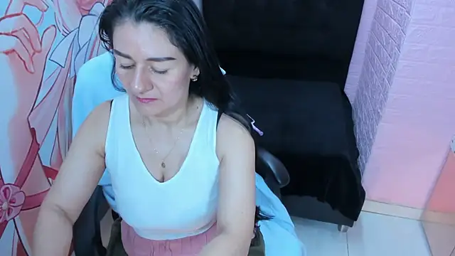 AllysonMilf69 online show from 30, 4, 2026