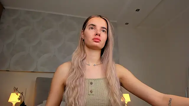 Erika Carpenter online show from 7, 11, 2025