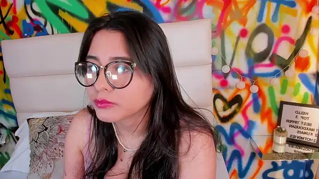 Liana Bernocchi online show from 23, 11, 2025