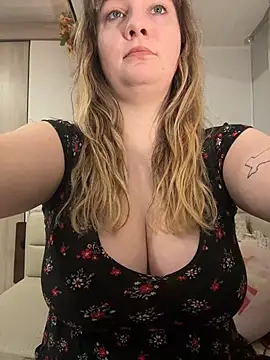 emerieskye20 online show from 6, 2, 2026