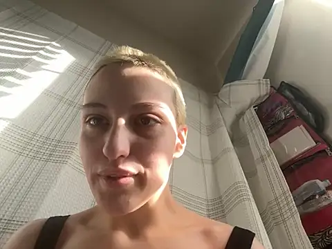 Snapshot of Starving4Cock chatting on 15, 11, 2025 Starving4Cock online show from 15, 11, 2025