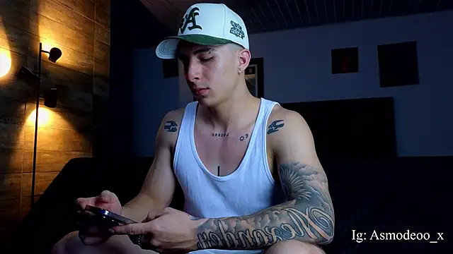 Snapshot of AsmodeoCox chatting on 5, 2, 2026 AsmodeoCox online show from 5, 2, 2026