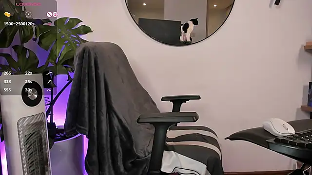 ariana fitl  online show from 30, 1, 2025