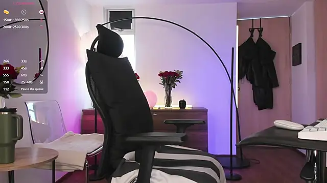 ariana fitl  online show from 31, 1, 2026