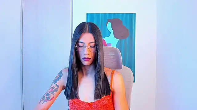 sofiaa grey  online show from 5, 5, 2026