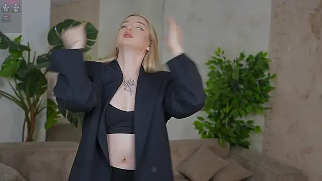 Cassy-Celestial  online show from 6, 2, 2025