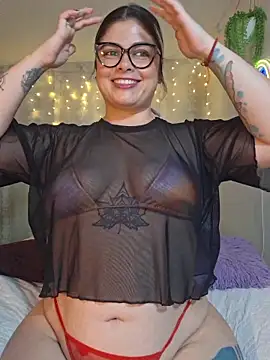Snapshot of Juliietha_servas chatting on 22, 6, 2026 Juliietha servas online show from 22, 6, 2026