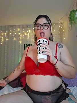 Juliietha servas online show from 21, 7, 2026