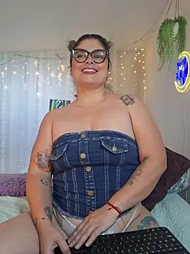 Juliietha servas online show from 7, 8, 2026