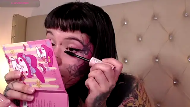 SylveonFox online show from 5, 12, 2024